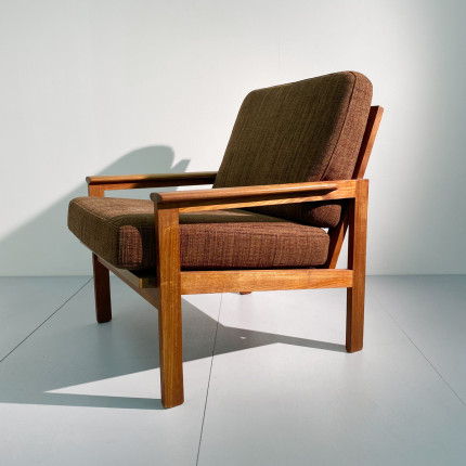 Vintage Capella easy chair by Illum Wikkelso for Niels Eilersen, Denmark