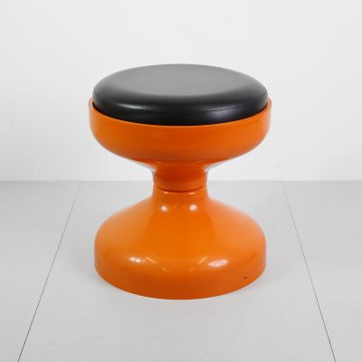Vintage plastic orange stool Rochetto by Castiglioni for Kartell_0