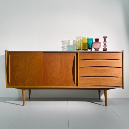 Mid-century sideboard design like Arne Vodder