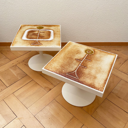 2 side tables by Roche-Bobois with ceramics by Gregorieff
